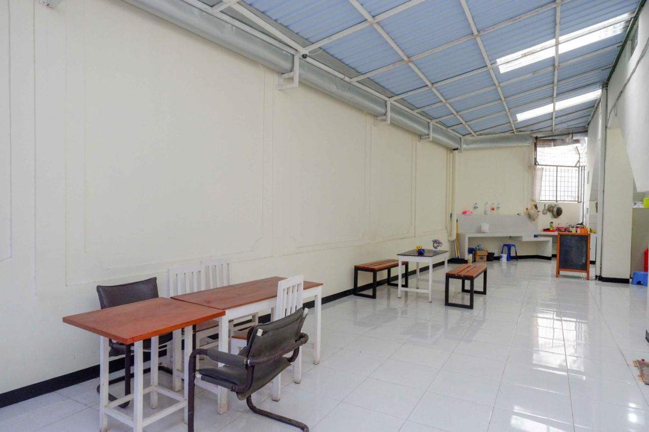 Oyo 3746 Double Tree Guesthouse Purwokerto Exterior photo